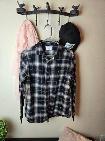 Adult Size Medium Flannel -  Black - Mama