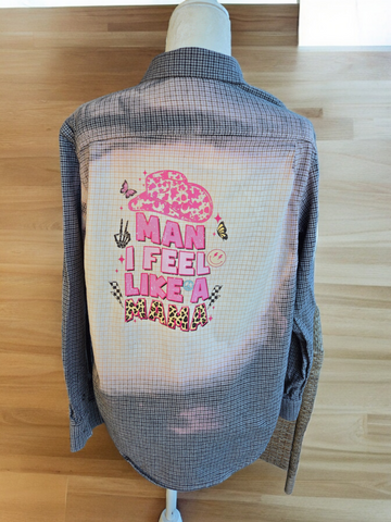Black and White Checked Flannel - Man I Feel Like a Mama - Size Medium